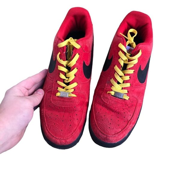 Rare 2014 Nike Air Force 1 Low Red Paisley Size 11 - Picture 8 of 13